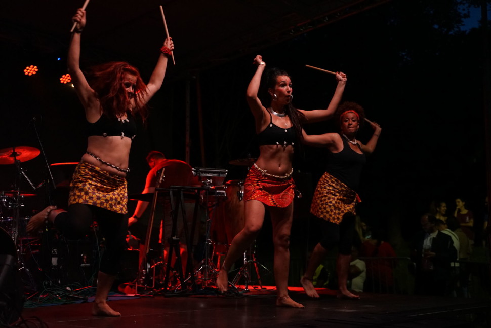 Moveart, vystoupení afrického tance